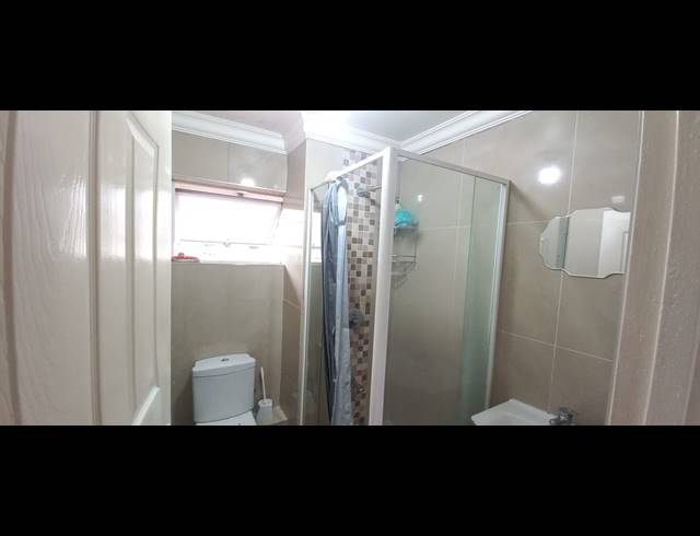 2 BEDROOM FLAT FOR SALE IN MORNINGSIDE